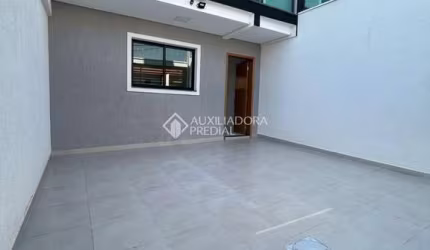 Casa em condomínio fechado com 2 quartos para alugar na Rua Petrogrado, 1103, Jardim Santo Alberto, Santo André, 96 m2 por R$ 2.800