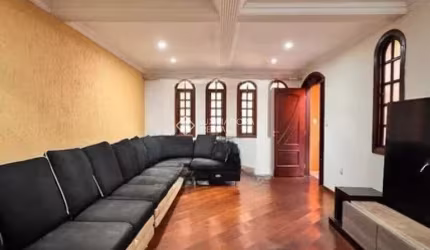 Casa em condomínio fechado com 3 quartos para alugar na Rua Otávio Marques, 247, Vila Eldízia, Santo André, 350 m2 por R$ 4.200