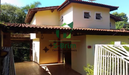 Linda chácara -1.570m²- 03 dormitórios -Jundiaizinho-Terra Preta - Ref:1237