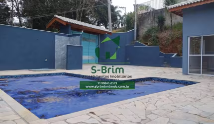 Casa de Campo Em Condomínio, no Bairro do Portão - Atibaia/SP.