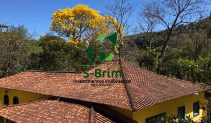 Propriedade Rural de Luxo à Venda em Atibaia – Conforto, Natureza e Qualidade de Vida