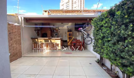 Sobrado com 3 dormitórios à venda, 145 m² por R$ 810.000,00 - Vila Lopes - Indaiatuba/SP
