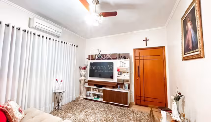 Casa à venda no bairro Maria Goretti, 113 m², 2 quartos, 2 vagas, armários e ar condicionado