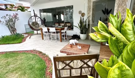 LINDA CASA À VENDA EM VILAS. R$ 1.300.000,00.