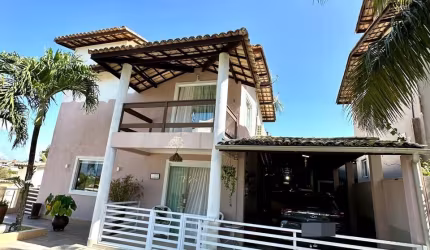 LINDA CASA À VENDA EM IPITANGA. R$ 640.000,00.