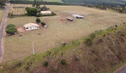 Sítio à venda, 205000 m² por R$ 1.900.000,00 - Pardilho - Botucatu/SP