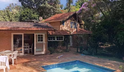 Chácara com 3 dormitórios à venda, 4448 m² por R$ 2.000.000,00 - Chácara Floresta - Botucatu/SP