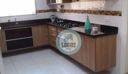Sobrado bem distribuído com 163m² composto por 3 dormitórios com 3 suítes, à venda por R$ 850.000,00 - Vila Paulicéia - SBC/SP