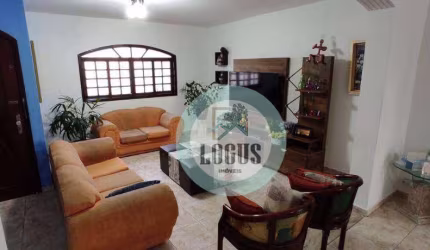 Sobrado com 3 dormitórios à venda, 315 m² por R$ 595.000,00 - Jardim Las Vegas - Santo André/SP