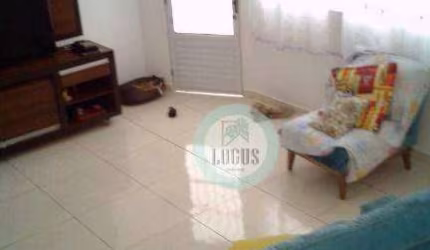 Sobrado bem distribuído com 216m² composto por 3 dormitórios com 3 suítes, à venda por R$ 980.000 - Paulicéia, SBC/SP