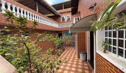 Casa com 3 dormitórios à venda, 257 m² por R$ 1.050.000,00 - Vila Scarpelli - Santo André/SP