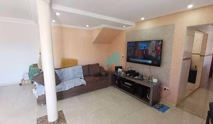 Sobrado com ótima disposição, são 188m² composto por 3 dormitórios sendo 1 suíte, a venda por R$ 660.000 - Paulicéia, SBC/SP