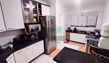 Apartamento bem distribuído com 94m² composto por 3 dormitórios com armários 1 suíte, a venda por R$ 650.000 - Vila Caminho do Mar, SBC/SP