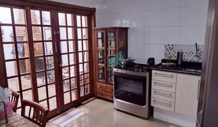 Casa Térrea bem distribuído com 128m² composto por 2 dormitórios, à venda por R$ 600.000 - Rudge Ramos, SBC/SP