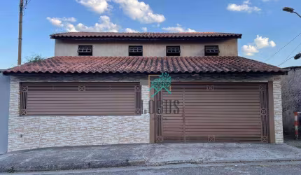Casa com 3 dormitórios à venda, 210 m² por R$ 560.000,00 - Vila Lutécia - Santo André/SP