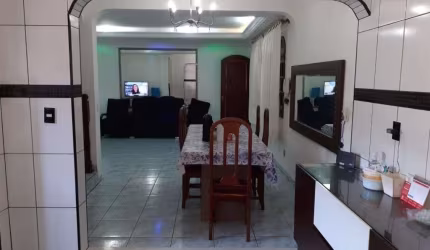 Sobrado com 3 dormitórios à venda, 360 m² por R$ 615.000,00 - Jardim Utinga - Santo André/SP