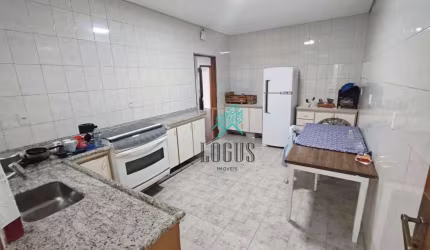 Casa Térrea bem distribuído com 138m² composto por 2 dormitórios, à venda por R$ 870.000 - Rudge Ramos, SBC/SP