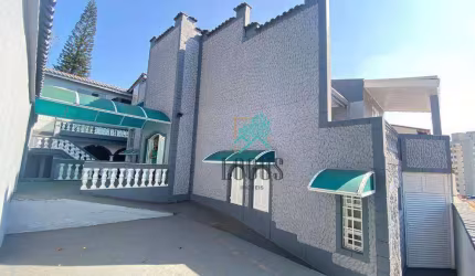 Casa com 3 dormitórios, 373 m² - venda por R$ 1.800.000,00 ou aluguel por R$ 6.000,00/mês - Parque Terra Nova - São Bernardo do Campo/SP