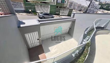 Sobrado Alto Padrão IMPECÁVEL com 244m² composto por  3 quartos sendo 3 suítes, à venda por R$ 1.320.000 - Vila Scarpelli, Santo André/SP