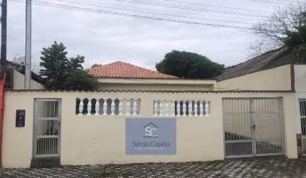 Casa a 100m da Praia com espaço para piscina