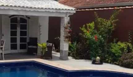 Lindo sobrado com piscina no Solemar