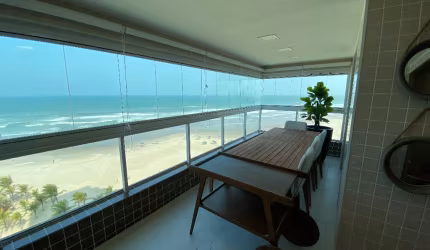 Excepcional apartamento Frente Mar