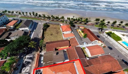 Casa em 2 lotes a beira mar no Solemar