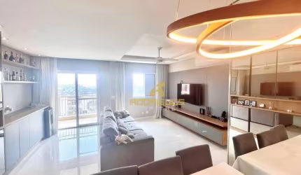 Apartamento semi-mobiliado em prédio com lazer - Sala ampliada com 2 dormitórios (1 suíte) e varanda gorumet - 2 vagas