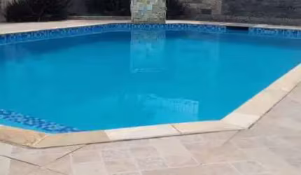 Casa - Padrão, para Venda em Joinville/SC