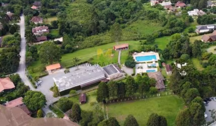 Maravilhosa Casa de Campo em Condomínio Resort Fazenda - Piscinas, 3 quartos sendo 2 suites em Piraquara