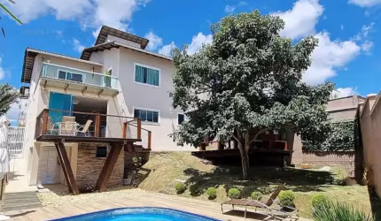 Casa com 3 quartos à venda, 230 m² por R$ 1.249.000 - Nova Gramado - Juiz de Fora/MG