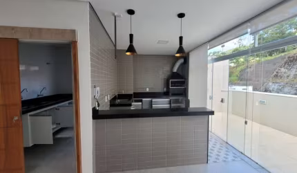 Cobertura com 4 quartos à venda, 290 m² por R$ 630.000 - São Mateus - Juiz de Fora/MG