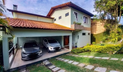 Casa com 4 quartos à venda, 339 m² por R$ 1.480.000 - Chales do Imperador - Juiz de Fora/MG