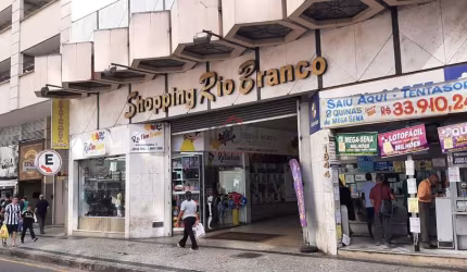 Loja comercial, disponivel para locação.