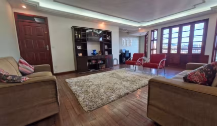 Casa 4 quartos - Cruzeiro do Sul