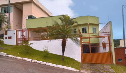 Casa 4 quartos - Grama