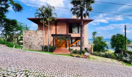 Casa 5 quartos - São Pedro