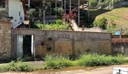 Terreno no Jardim Laranjeiras Medindo 291m2