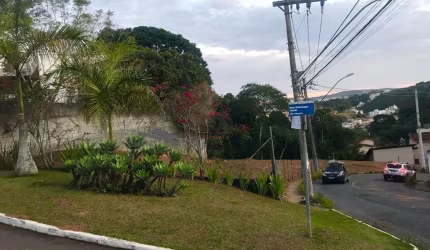 Terreno, 1.350 M², Rua João Krolman Sobrinho e ao lado da portaria do condomínio São Lucas