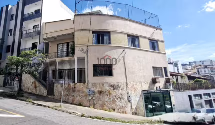 Casa 4 quartos - Passos