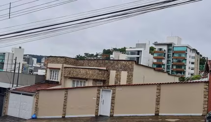 Casa 4 quartos - Bom Pastor