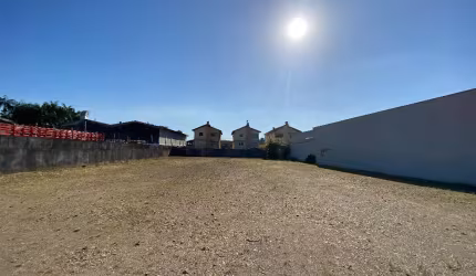 Lote/Terreno para aluguel tem 1927 metros quadrados em Aventureiro - Joinville - SC