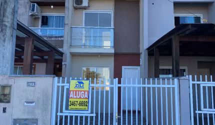 Sobrado para aluguel com 68 metros quadrados com 2 quartos em Aventureiro - Joinville - SC