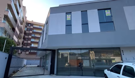 Imóvel para aluguel com 47 metros quadrados em Saguaçu - Joinville - SC