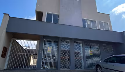Ponto comercial/Loja/Box para aluguel com 258 metros quadrados em Iririú - Joinville - SC