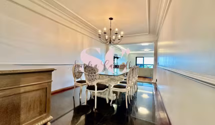 Oportunidade Única: Apartamento Luxuoso Panorâmico à Beira-Mar na Pompéia