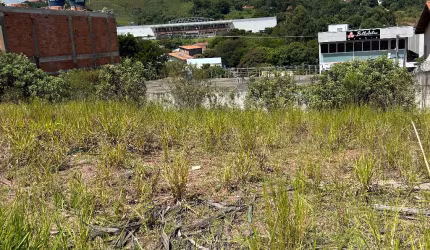 Lindo lote no portal dos ipês 2 (próximo a avenida