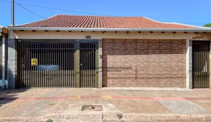 Casa À venda 03 quartos suíte - Vila Bandeirantes