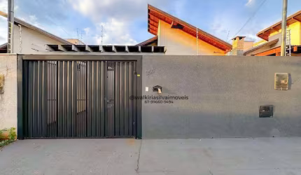 Excelente Casa com suíte ótima localização