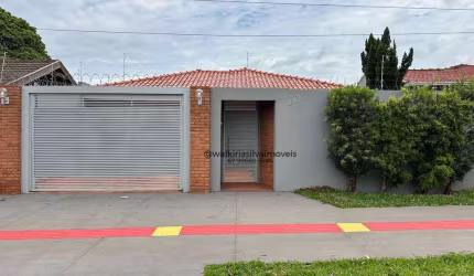 Casa À venda 03 quartos com espaço - Coronel Antonino